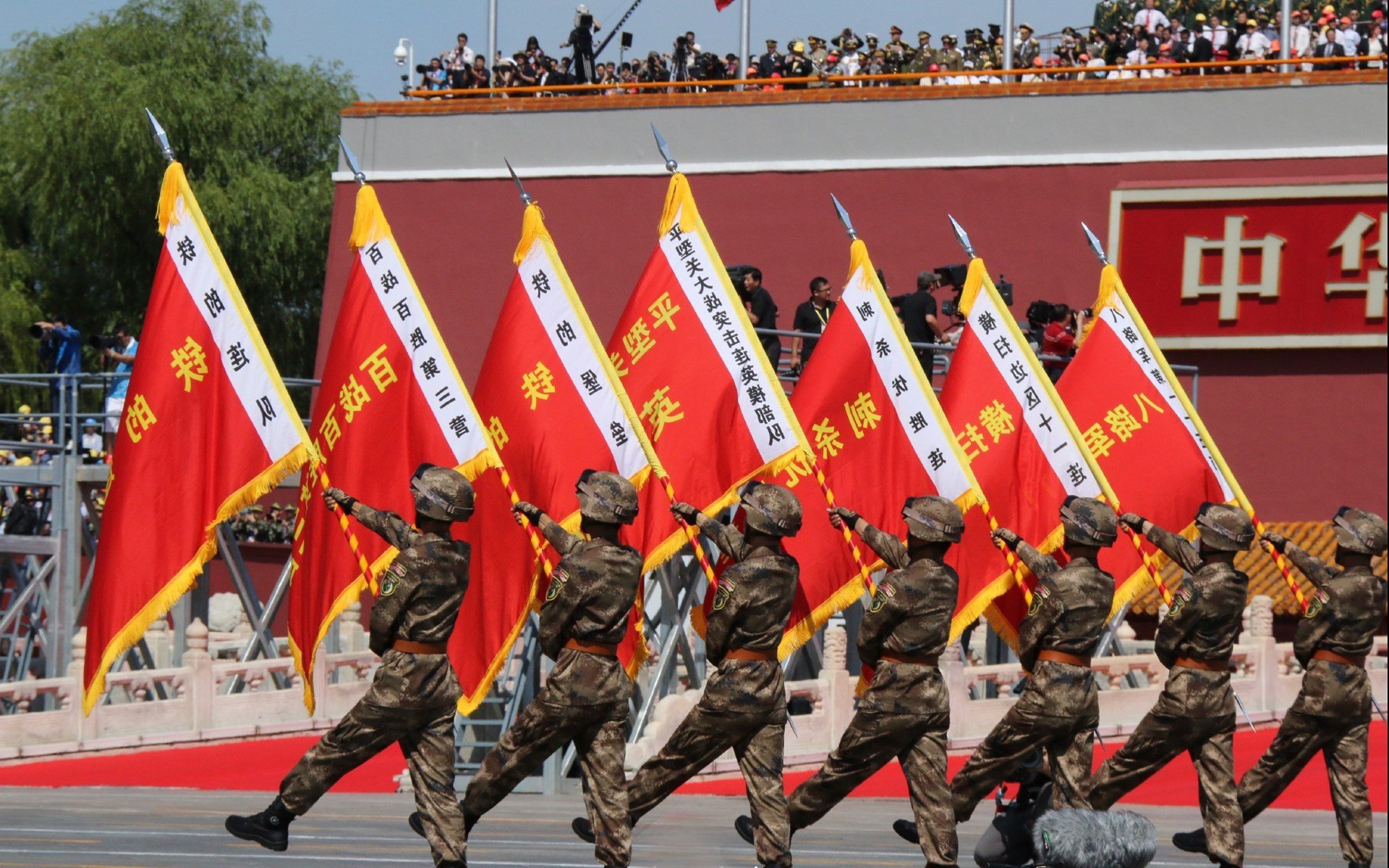 开云体育在线赛事直播-德甲城市足球发展快速，全国范围推广足球运动，德甲踢球风格